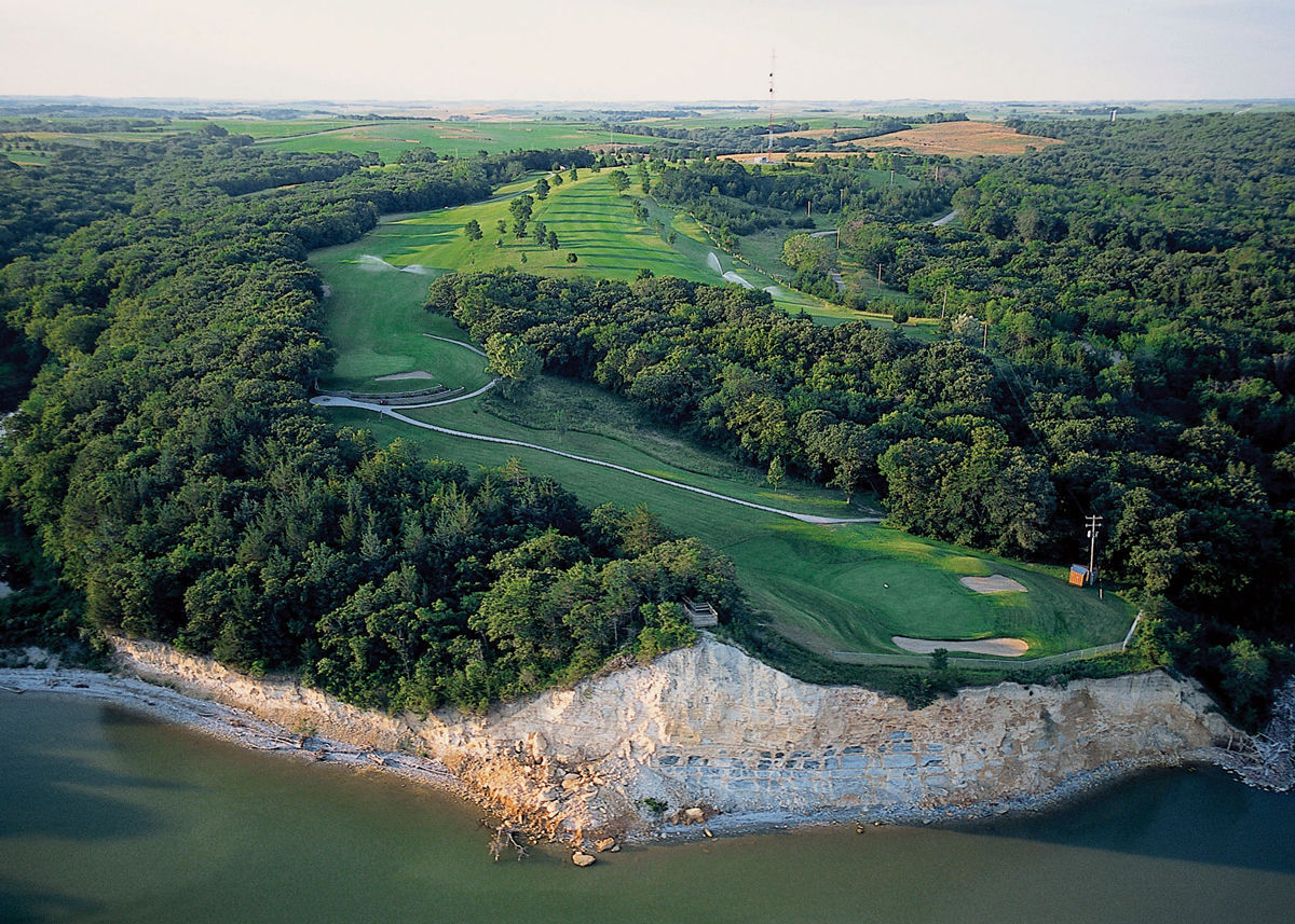 Ponca_Highland_Oaks_Nebraska-Tourism.jpg
